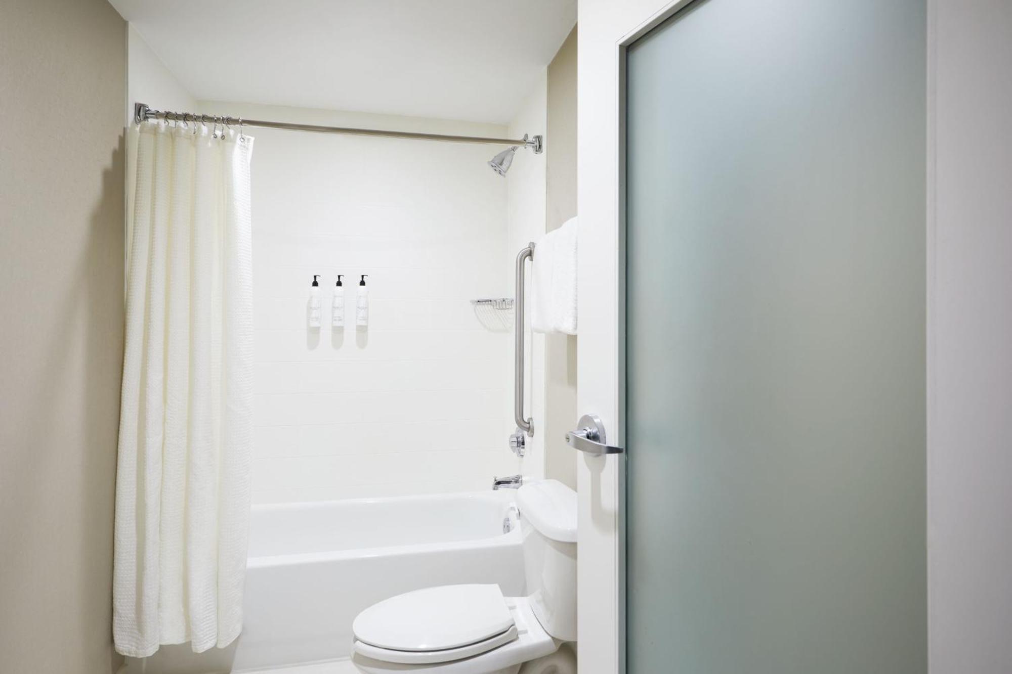 Springhill Suites St. Louis Airport/Earth City Bridgeton Buitenkant foto
